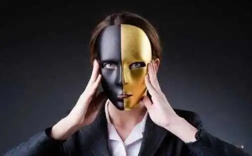 “brat属性”究竟是怎样激发受虐倾向的？ 一