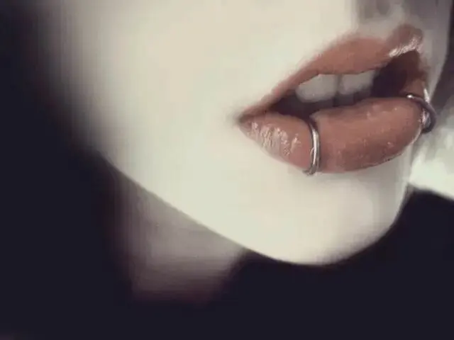 探索spank的魅力：如何在BDSM中找到属于你的畅快体验 一